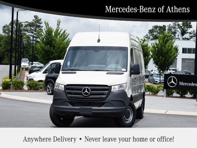 mercedes benz delivery van